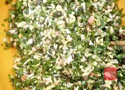 Illustration of how to make leek and egg dumplings 2