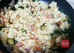 Illustration of how to make Sanding Fried Rice 4