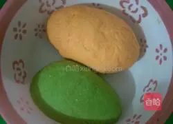 Illustration of how to make two-color dumplings 2