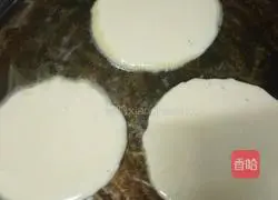 Illustration of how to make dough corn cake 16