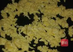 Illustration of how to make leek, shrimp, egg dumplings 4