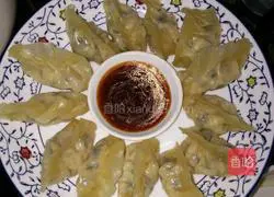 Illustration of how to make corn dumplings 4