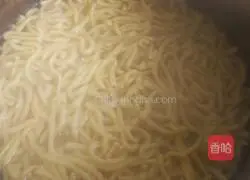 Illustration of hand-rolled egg noodles 6