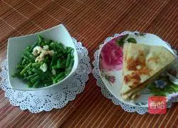 Illustration of home-style scallion pancakes 16