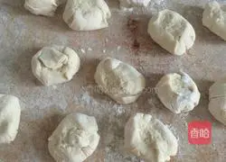 Illustration of how to make mutton and carrot buns 14