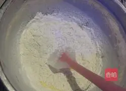 Illustration of how to make banana waffles 9