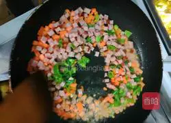 Illustration of how to make fragrant fried rice 4