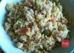 Illustration of how to make bacon, potato and egg fried rice (no obvious egg pieces) 8