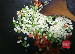 Illustration of how to make egg fried rice 7