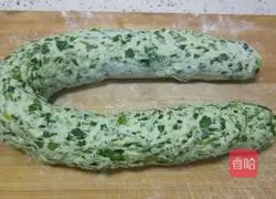 Illustration of how to make crispy and delicious spinach pancakes 6