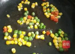 Illustration of how to make colorful fried rice 3