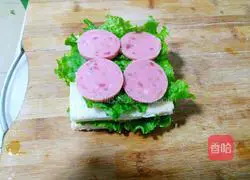 Illustration of how to make ham sandwich 8