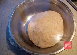 Illustration of how to make pumpkin steamed buns 4