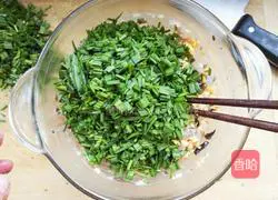 Three fresh dumpling fillings Illustration of how to do it 7