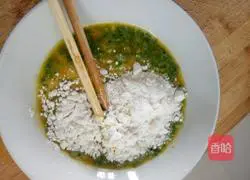 Illustration of how to make scallion pancakes 4