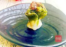 Illustration of how to make steamed buns with cabbage stuffed with bean paste 10