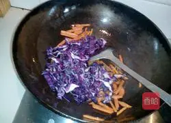 Illustration of how to make colorful fried noodles 10