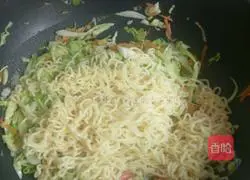 Illustration of how to make fried noodles 6