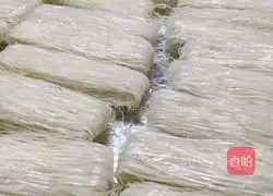 Illustration of how to make egg-fried clear rice noodles (prime minister noodles) 1