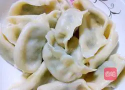 Illustration of how to make leek and meat dumplings 6