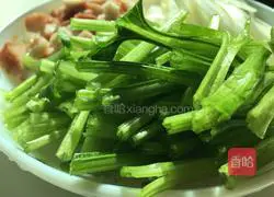 Fried rice noodles with barbecued pork (Cantonese style) Illustration of how to do it 3