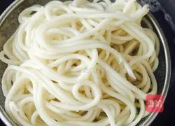 Vegetarian Egg Fried Noodles Recipe Illustration 7