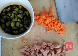 Illustration of how to make egg fried rice 2