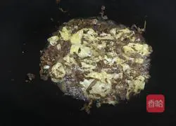 Illustration of how to make fried rice with dried radish 6