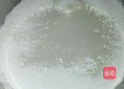 Illustration of how to make milk-flavored steamed buns 1