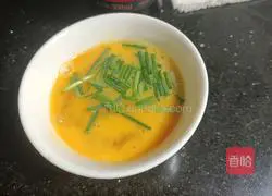 Illustration of how to make fried rice noodles with vegetables 5