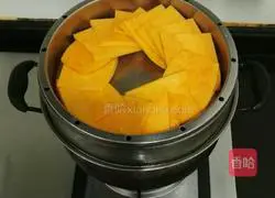  Illustration of how to make pumpkin sesame cake 3