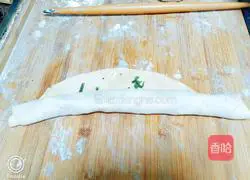 How to make scallion pancakes 4