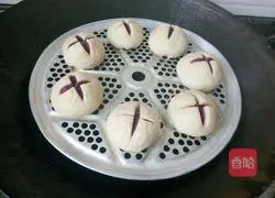 Illustration of how to make purple potato blossom steamed buns 16