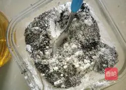 Illustration of how to make pumpkin, peanut and sesame glutinous rice balls 3