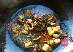 Illustration of how to make fried noodles with fried sauce 5