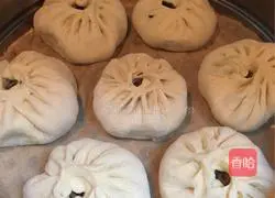 Illustration of how to make steamed buns with dried plums and vegetables 12