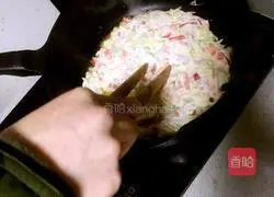 Illustration of how to make simple vegetable pancakes 3