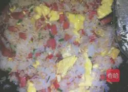 Illustration of how to make egg fried rice 5