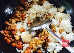 Illustration of how to make homemade fried rice 9