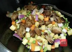 Illustration of how to cook pork ribs in rice cooker 8