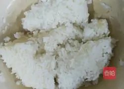 Illustration of how to make Baiwei fried rice 2