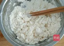 Illustration of how to make golden meat floss pancakes 2