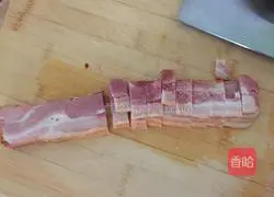 Illustration of how to make bacon and egg fried rice 2