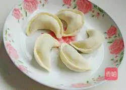 Illustration of how to make leek and egg dumplings (raw) 8
