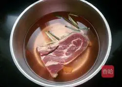 Illustration of how to make beef and carrot stuffed buns 1