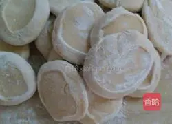  Illustration of how to make leek and egg dumplings 2