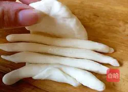 Cartoon Steamed Buns - Crab Steamed Buns Recipe Illustration 5