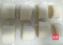 Illustration of how to make two-color steamed buns 11