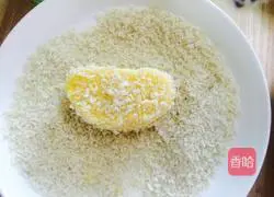 Illustration of how to make fried steamed bun slices 5