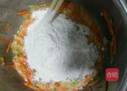 Illustration of how to make carrot and egg pancakes 5